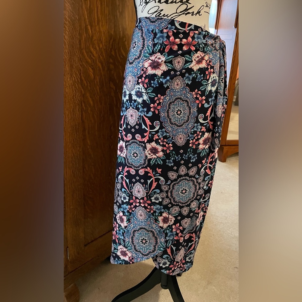 Dress Barn Faux wrap skirt xl
